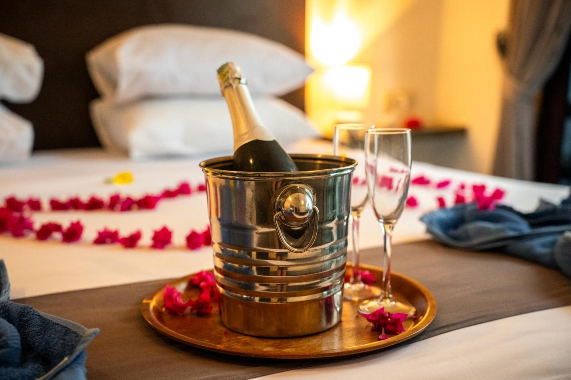 Gili Ocean Club - Adults Only Hotel Джили Трауанган Екстериор снимка